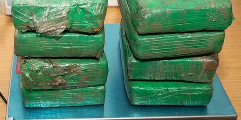 ZOLL-H: Beschlagnahme von 153 Kilogramm Kokain in Frachtschiff in Wilhelmshaven - Foto: presseportal.de