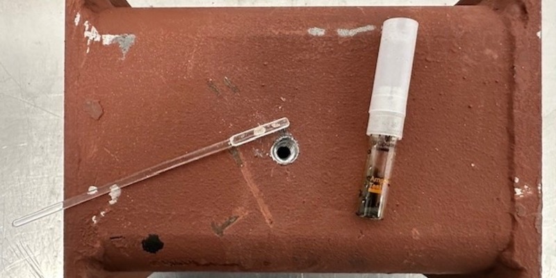 HZA-K: Zoll findet rund um Weihnachten fast 100 Kilo Marihuana für rund 2,5 Millionen Euro/Kiloweise Marihuana in Chillipaste versteckt oder als Weihnachtsdeko, Bekleidung und Elektroartikel deklariert - Foto: presseportal.de