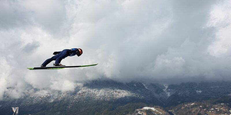 Bester Deutscher in der Tournee-Wertung und für Innsbruck qualifiziert: Pius Paschke. - Foto: Daniel Karmann/dpa