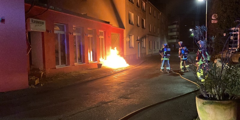 FW-BO: Brand an Eisdiele am Dr.-Ruer-Platz erfolgreich gelöscht - Foto: presseportal.de