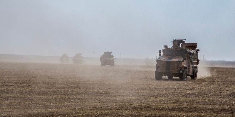 Türkische Militäroffensive in Nordsyrien 2019 (Archivbild) - Foto: Baderkhan Ahmad/AP/dpa