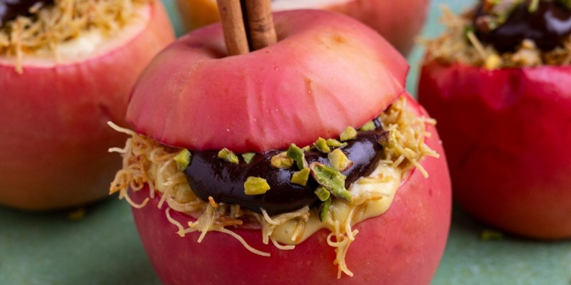 Nähe ist das Höchste! Am Tag des Deutschen Apfels wird das beliebte Kernobst gefeiert - mit einer himmlischen Kampagne! - Foto: presseportal.de