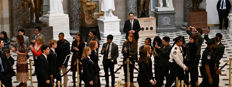 Die Wahlergebnisse aus den einzelnen Bundesstaaten wurden bei der Sitzung formal verlesen und gezählt.  - Foto: John McDonnell/FR172064 AP/AP/dpa