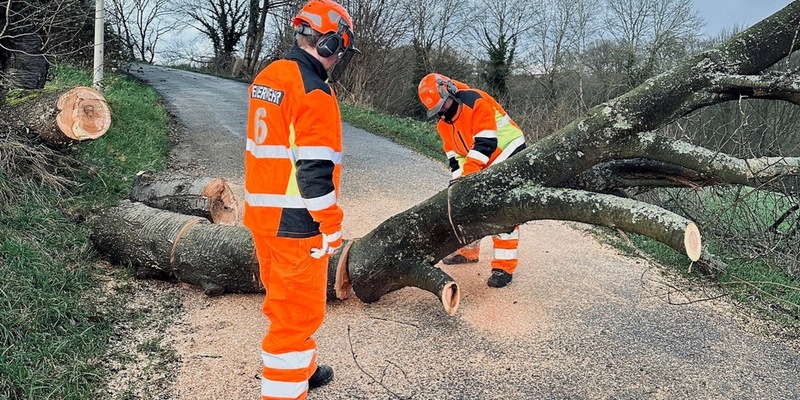 FW-SG: Sturmböen in Solingen - Foto: presseportal.de