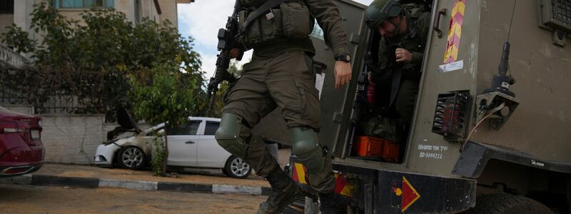 Israels Armee will nach eigenen Angaben verstärkt gegen «Terroristen» im Westjordanland vorgehen. (Archivbild)  - Foto: Nasser Nasser/AP/dpa