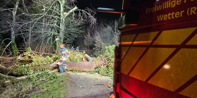 FW-EN: Wetter - Sturm Bernd sorgt für sieben Einsätze - Foto: presseportal.de