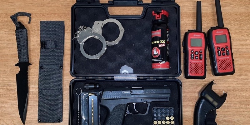 BPOL-H: Schreckschusswaffe, Messer, Elektroimpulsgerät - Bewaffneten Jugendlichen im Hauptbahnhof Hannover gestellt - Foto: presseportal.de