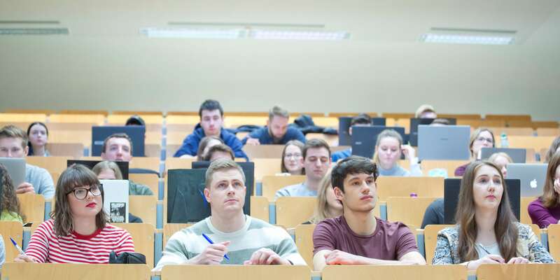 Anmelden für neue Studiengänge - Foto: Hochschule Burgenland über pressetext.de