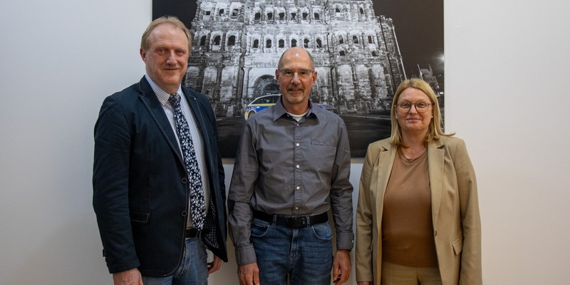 POL-PPTR: Polizeihauptkommissar Schmitt in den Ruhestand verabschiedet - Foto: presseportal.de