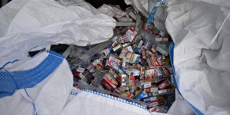 POL-NI: Durchsuchungsmaßnahmen und Festnahmen im Rahmen eines Ermittlungskomplexes wegen sog. Blitzeinbrüche mit bundesweiten Tatorten - Foto: presseportal.de