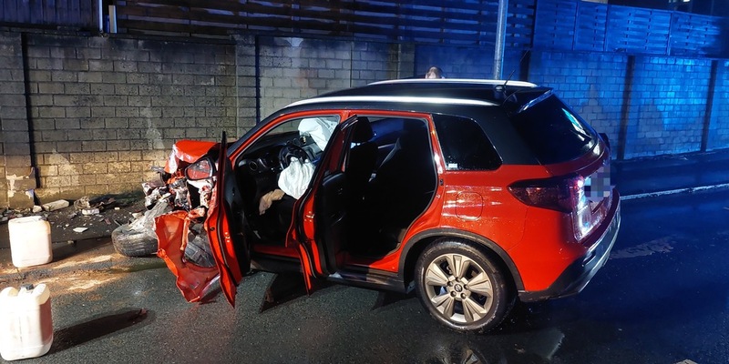 FW-EN: Verkehrsunfall auf der B483 in Schwelm - Foto: presseportal.de