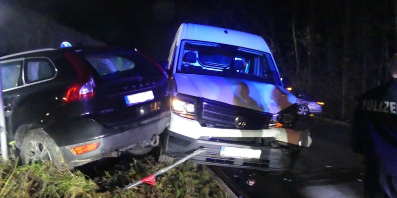POL-GM: Unfall fordert zwei Verletzte - Foto: presseportal.de