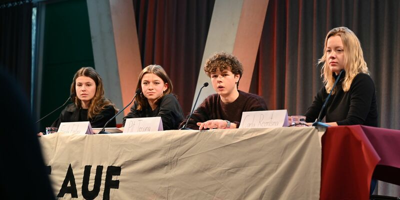 Für die Aktivisten von Fridays for Future geht die Klimapolitik der Parteien nicht weit genug. - Foto: David Hammersen/dpa