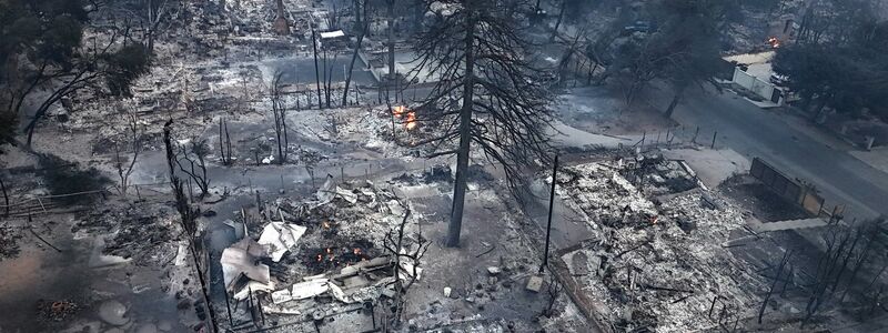 Das Feuer rund um Los Angeles hat eine Schneise der Verwüstung hinterlassen. - Foto: Scott Mc Kiernan/ZUMA Press Wire/dpa