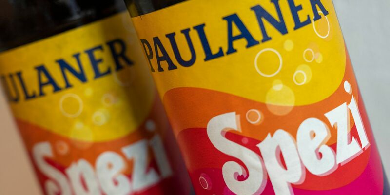 Paulaner will seine Spezi-Marke schützen und verklagt darum Berentzen. - Foto: Lennart Preiss/dpa