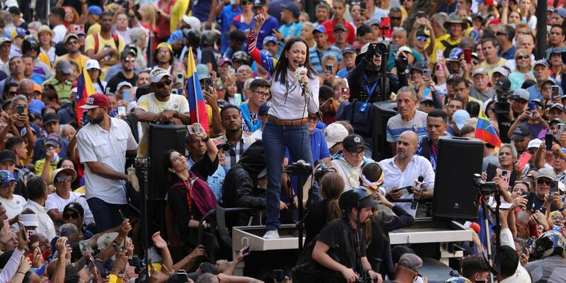 Nach ihrem ersten öffentlichen Auftritt seit Monaten wurde Machado entführt und später wieder freigelassen. - Foto: Jesus Vargas/dpa