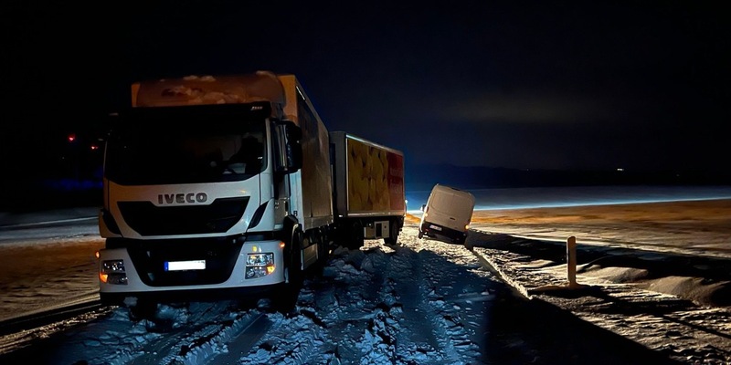 POL-HX: Schneefall verursacht zahlreiche Verkehrsunfälle im Kreis Höxter - Foto: presseportal.de