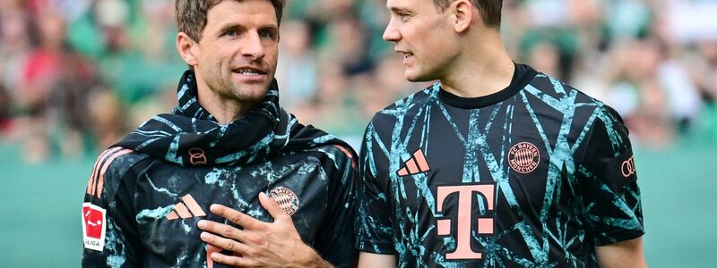 Thomas Müller (l) und Manuel Neuer nehmen zum Start ins Fußballjahr besondere Rollen ein. - Foto: Sina Schuldt/dpa