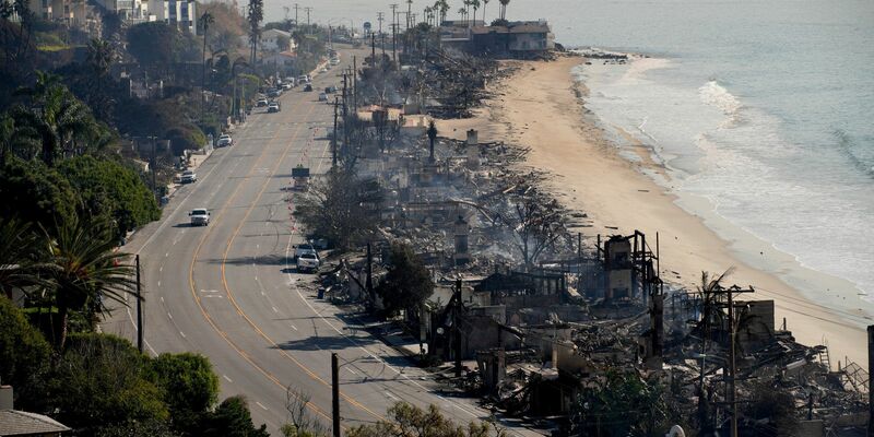 Die genaue Opferzahl der gewaltigen Brände ist weiter unklar. - Foto: John Locher/AP/dpa