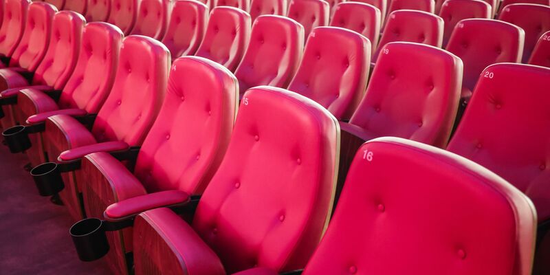 Im Jahr 2024 wurden rund 90,1 Millionen Kino-Tickets verkauft. (Illustration) - Foto: Oliver Berg/dpa