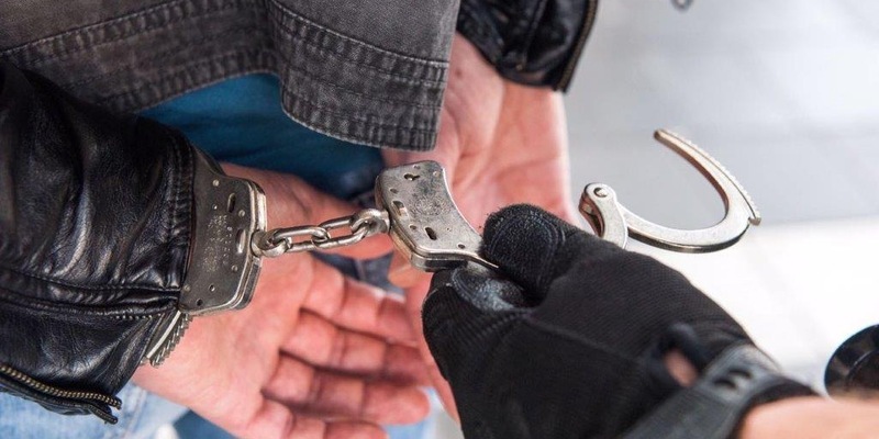 BPOL NRW: Zwei Festnahmen am Flughafen Köln/Bonn - Bundespolizei vollstreckt Haftbefehle über mehr als 5.000 Euro und 76 Tage Reststrafe - Foto: presseportal.de
