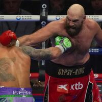 Tyson Fury (r) hat erneut seine Karriere beendet. - Foto: Frank Augstein/AP/dpa