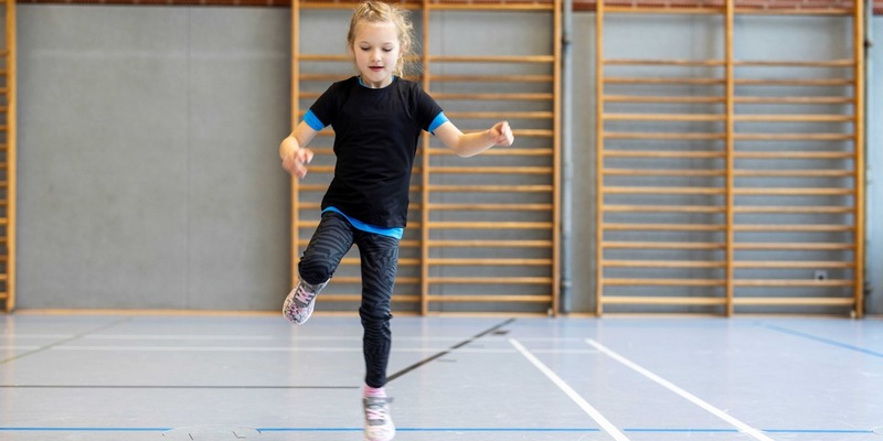 DEICHMANN sucht Deutschlands fitteste Grundschule: / Bewegungsinitiative geht 2025 nach erfolgreicher Premiere in die zweite Runde - Foto: presseportal.de