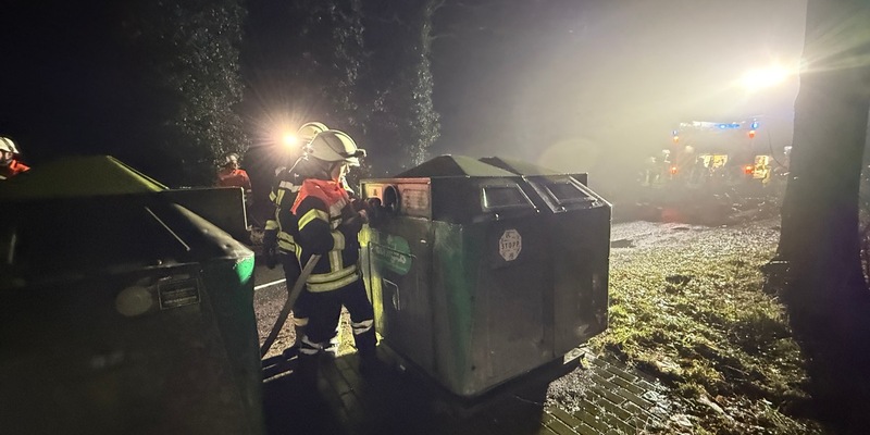 FW-ROW: Entstehungsbrand im Altglascontainer - Foto: presseportal.de