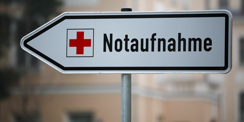 Cyber-Angriffe können den Ablauf in Notaufnahmen stören. (Archivbild)  - Foto: Jan Woitas/dpa