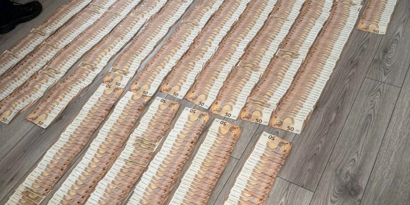 POL-MFR: (47) Action Day in Rumänien, Österreich und Bayern - International agierende mutmaßliche Internetbetrüger festgenommen - Presseerklärung der Zentralstelle Cybercrime Bayern und des PP Mittelfranken - Foto: presseportal.de