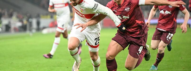 David Raum (links) und RB Leipzig wurdem vom VfB Stuttgart voll gefordert - Foto: Bernd Weißbrod/dpa