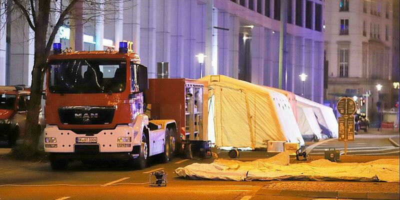 Auto rast auf Magdeburger Weihnachtsmarkt in Menschenmenge (Archiv) - Foto: über dts Nachrichtenagentur