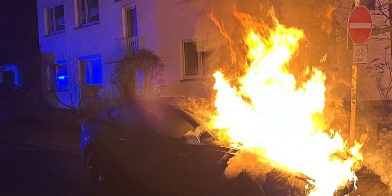 FW-E: Morgendliche Brandserie beschäftigt die Feuerwehr Essen - Foto: presseportal.de