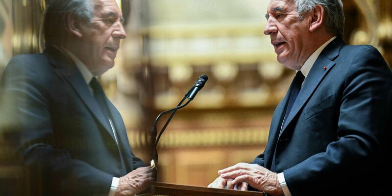 Bayrous Kabinett hat keine eigene Mehrheit im Parlament. - Foto: Bertrand Guay/AFP/dpa