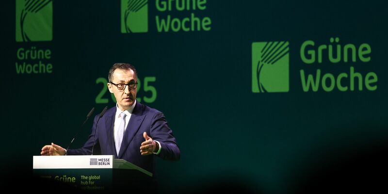 Für Cem Özdemir (Grüne) ist es die letzte Grüne Woche in seiner Funktion als Landwirtschaftsminister. - Foto: Hannes Albert/dpa