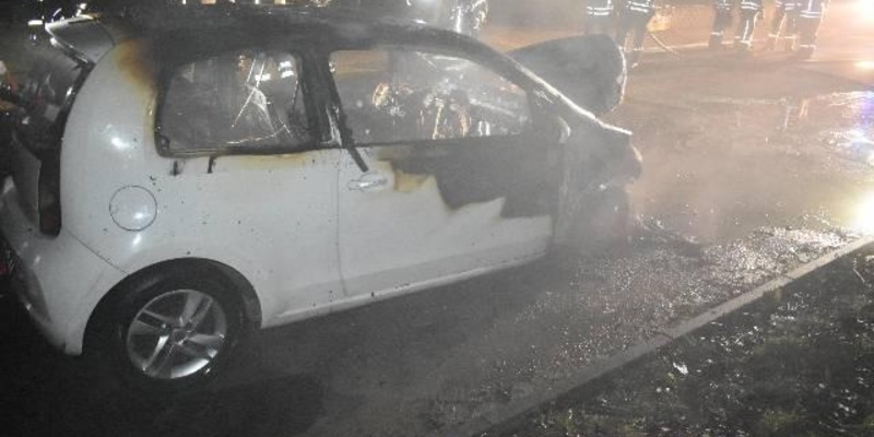 POL-NI: Meerbeck - Brand eines PKW - Foto: presseportal.de