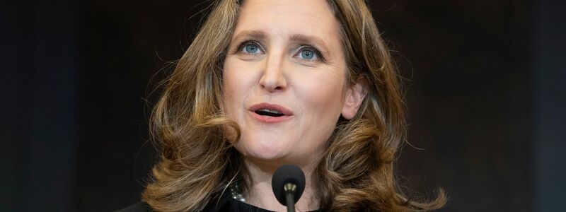 «Ich trete an, um für Kanada zu kämpfen», teilte die Ex-Vize-Premierministerin Chrystia Freeland mit. (Archivbild) - Foto: Adrian Wyld/The Canadian Press/AP/dpa