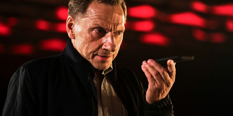 Kriminalhauptkommissar Thorsten Lannert (Richy Müller) hat einen Verdacht. - Foto: Benoit Linder/SWR/dpa