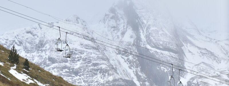 Das Skigebiet Astún (Symbolbild) liegt in den Pyrenäen. - Foto: Verónica Lacasa/Europa Press/AP/dpa