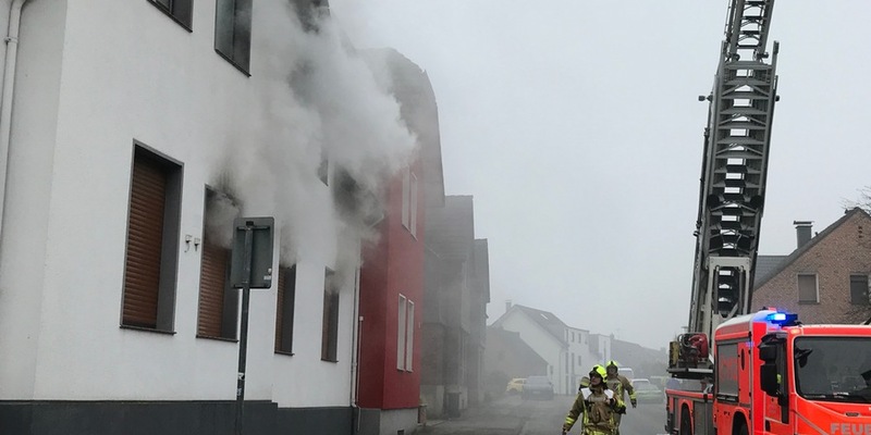 FW-BOT: Einsatzreicher Samstag - Wohnungsbrände in Grafenwald und Vonderort, Kaminbrand in der Boy - Foto: presseportal.de