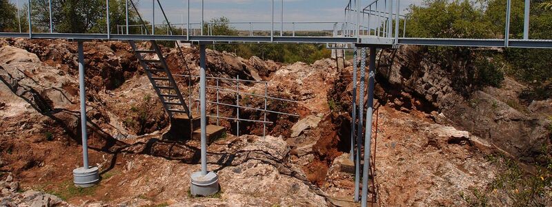 Die Sterkfontein-Höhlen sind eine bekannte Fossilienfundstätte nahe Johannesburg in Südafrika. - Foto: Dominic Stratford/University of the Witwatersrand /dpa