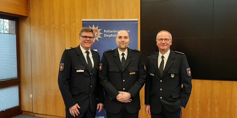 POL-OLD: +++ Führungswechsel beim Polizeikommissariat Syke +++ Polizeipräsident Andreas Sagehorn überträgt die Leitung an Polizeirat Jaren Stilke +++ - Foto: presseportal.de