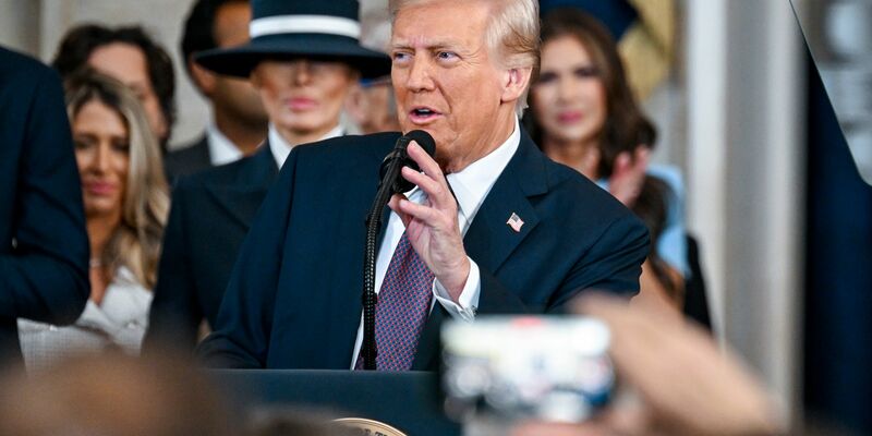 Präsident Donald Trump spricht nach der Vereidigung. - Foto: Kenny Holston/Pool The New York Times/dpa