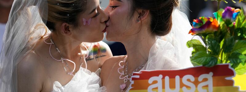 Am Donnerstag ist es soweit: Dann startet in Thailand die «Ehe für alle». (Archivbild) - Foto: Sakchai Lalit/AP/dpa