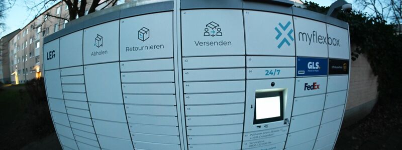 Die österreichische Firma myflexbox betreibt Automaten, in denen Paketfirmen ihre Sendungen zwischenlagern können. Auch myflexbox will stark expandieren. - Foto: Wolf von Dewitz/dpa