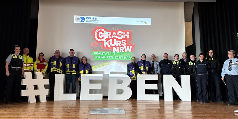 POL-EN: Hattingen: Polizei und Rettngskräfte mit Crash Kurs NRW unterwegs - Foto: presseportal.de