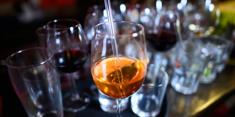 Jeder Zehnte in Deutschland hat ein Suchtproblem, sagt die Deutsche Hauptstelle für Suchtfragen (Symbolbild). - Foto: Robert Michael/dpa