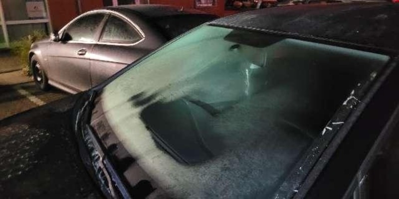 POL-NI: Nienburg - Verkehrsunfall aufgrund beschlagener und z. T. gefrorener Frontscheibe - Foto: presseportal.de