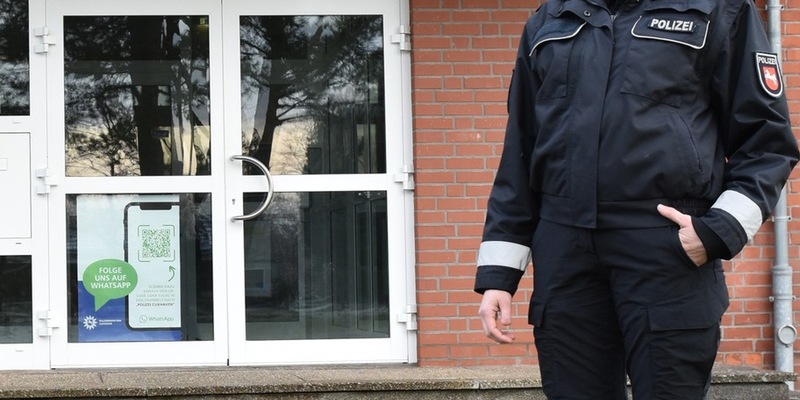 POL-CUX: Vorübergehender Wechsel an der Spitze des Polizeikommissariats Schiffdorf - Polizeihauptkommissarin Yvonne Totz übernimmt die Leitung Schiffdorf (Foto im Anhang) - Foto: presseportal.de