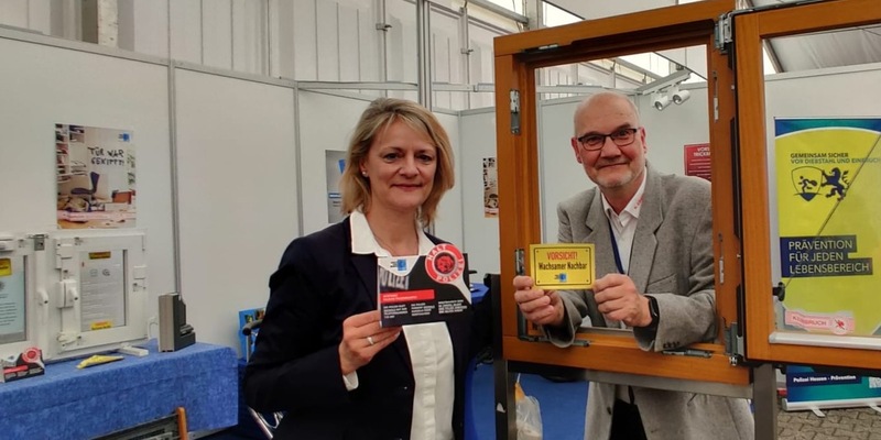 POL-OF: Polizei informiert Bürgerinnen und Bürger bei der Baumesse - Foto: presseportal.de